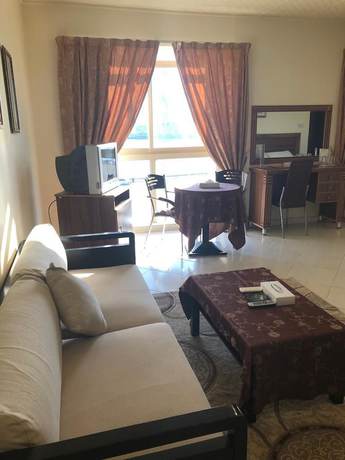 Imagen de la habitación del Hotel Julphar. Foto 10