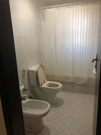 Imagen de la habitación del Hotel Julphar. Foto 14