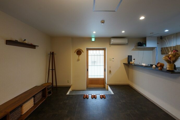 Imagen de los interiores del Hotel July. Foto 17