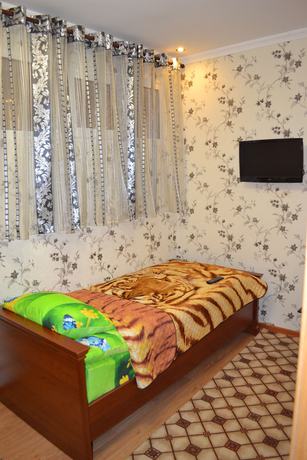 Imagen de la habitación del Hotel July. Foto 3