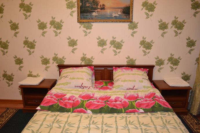 Imagen de la habitación del Hotel July. Foto 4