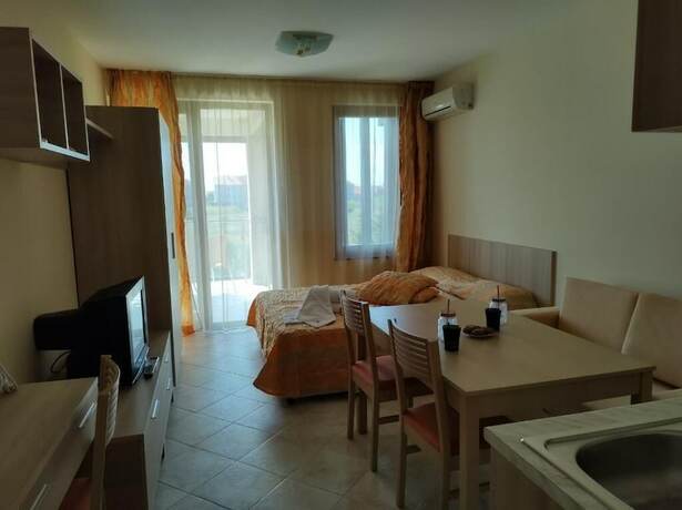 Imagen de la habitación del Hotel July Morning Seaside Resort. Foto 13