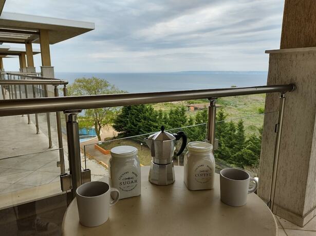 Imagen de la habitación del Hotel July Morning Seaside Resort. Foto 16