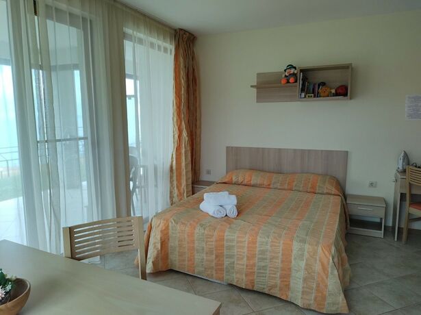 Imagen general del Hotel July Morning Seaside Resort. Foto 8