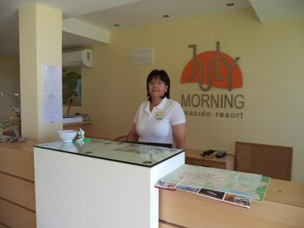 Imagen general del Hotel July Morning Seaside Resort. Foto 12