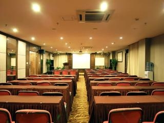 Imagen de los exteriores del Hotel July Plaza. Foto 6