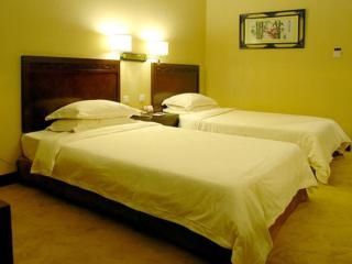 Imagen de la habitación del Hotel July Plaza. Foto 2