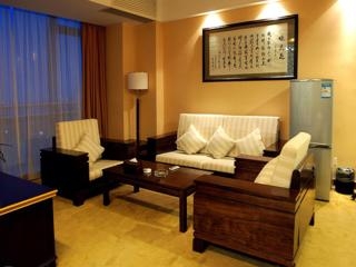 Imagen de la habitación del Hotel July Plaza. Foto 3