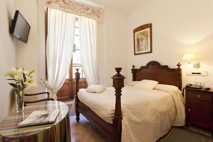 Imagen de la habitación del Hotel Juma. Foto 6