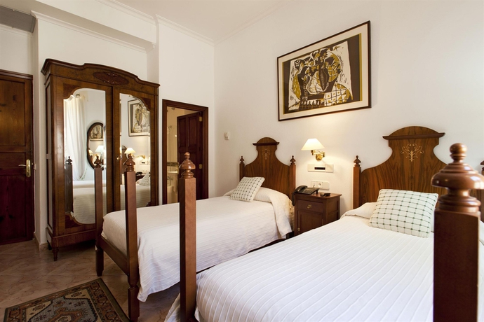 Imagen de la habitación del Hotel Juma. Foto 8