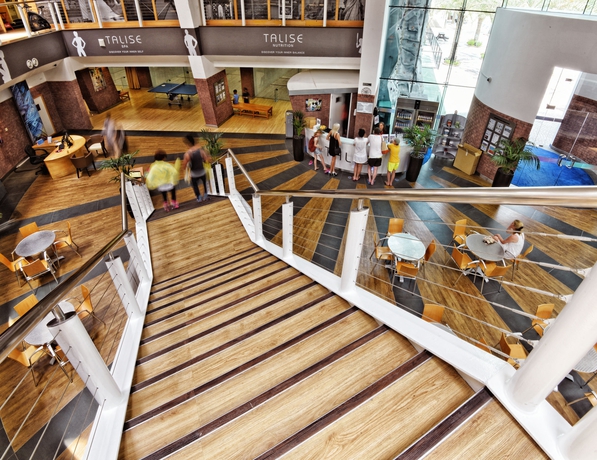 Imagen de los interiores del Hotel Jumeirah Beach. Foto 13