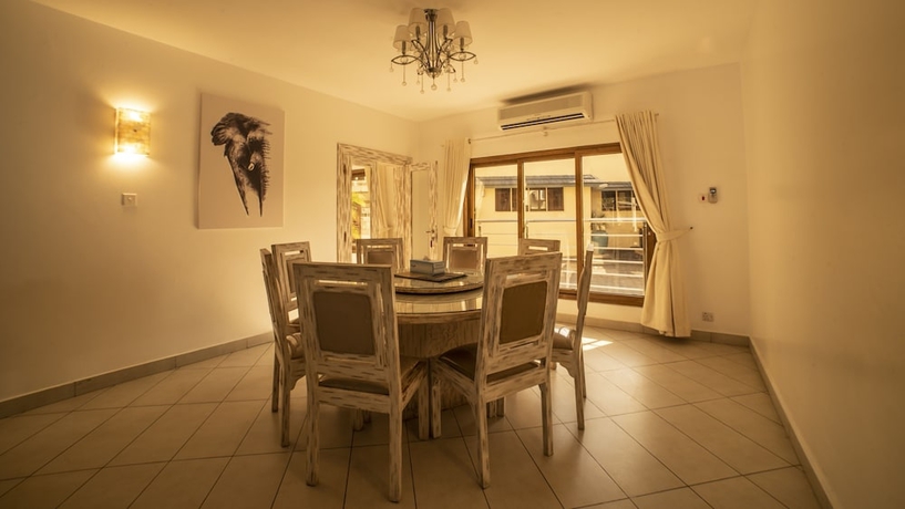 Imagen de la habitación del Hotel Jumeirah Beach Front Apartments. Foto 16