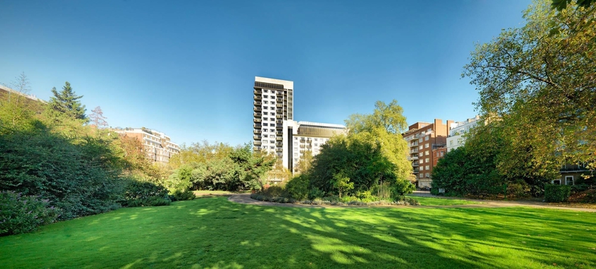 Imagen de los exteriores del Hotel Jumeirah Carlton Tower London. Foto 9