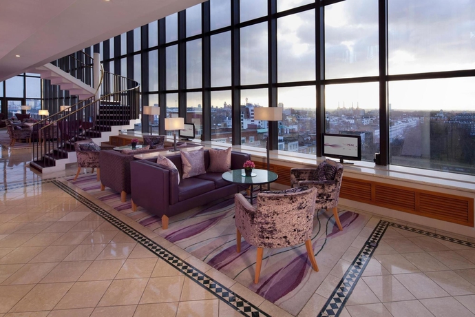 Imagen de los interiores del Hotel Jumeirah Carlton Tower London. Foto 12