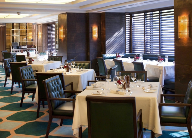 Imagen del bar/restaurante del Hotel Jumeirah Carlton Tower London. Foto 3