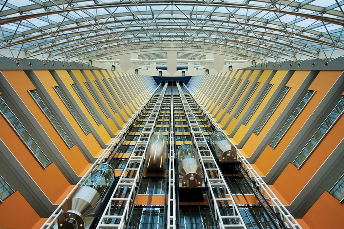 Imagen de los interiores del Hotel Jumeirah Emirates Towers Dubai. Foto 10