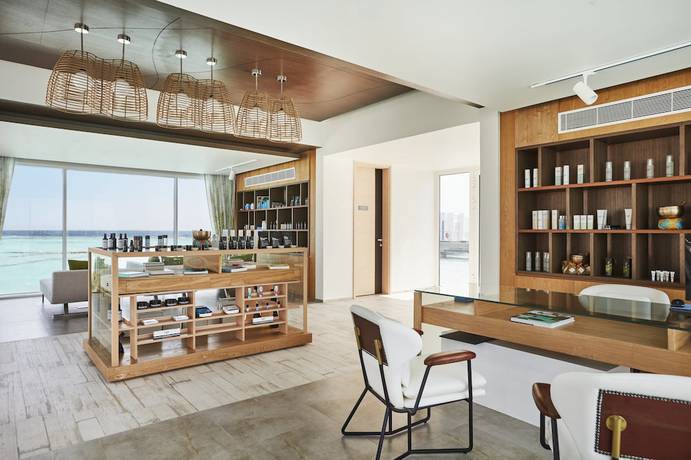 Imagen de los interiores del Hotel Jumeirah Maldives Olhahali Island. Foto 19