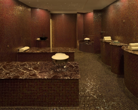 Imagen de los interiores del Hotel Jumeirah Messilah Beach and Spa. Foto 11