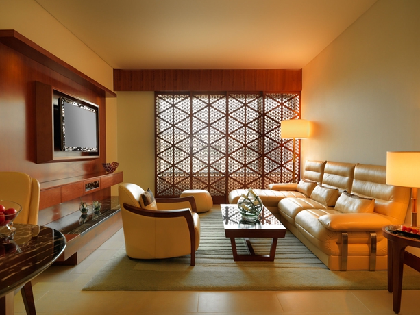 Imagen de los interiores del Hotel Jumeirah Messilah Beach and Spa. Foto 15