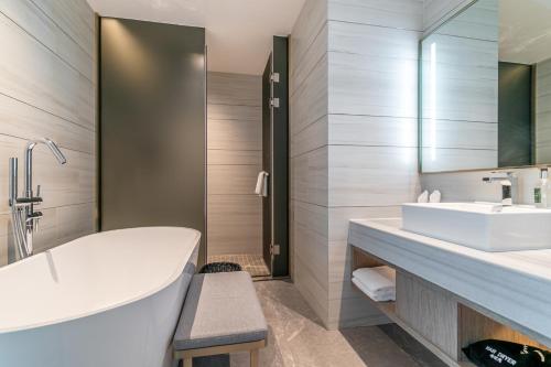 Imagen general del Hotel Jun Ming Happy World Yishang PLUS, Guangzhou. Foto 11