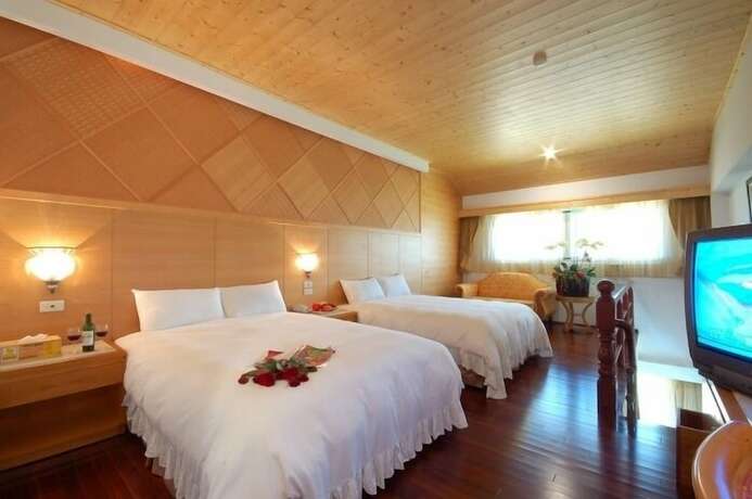 Imagen general del Hotel Jun Yue Hanging Garden Resort. Foto 12