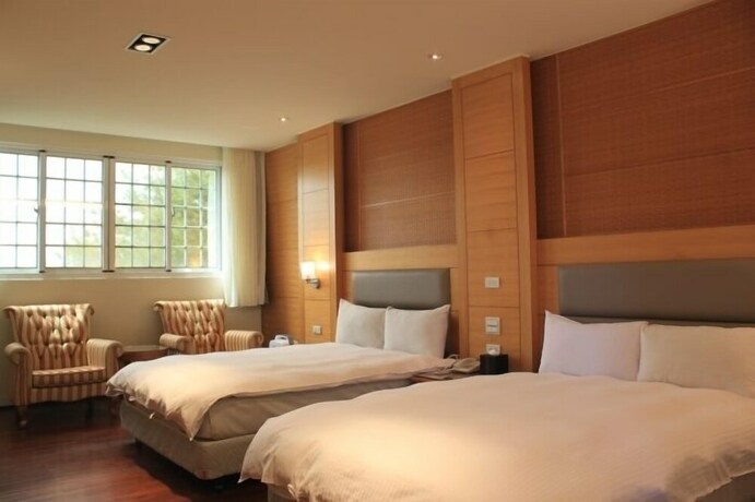 Imagen de la habitación del Hotel Jun Yue Hanging Garden Resort. Foto 30