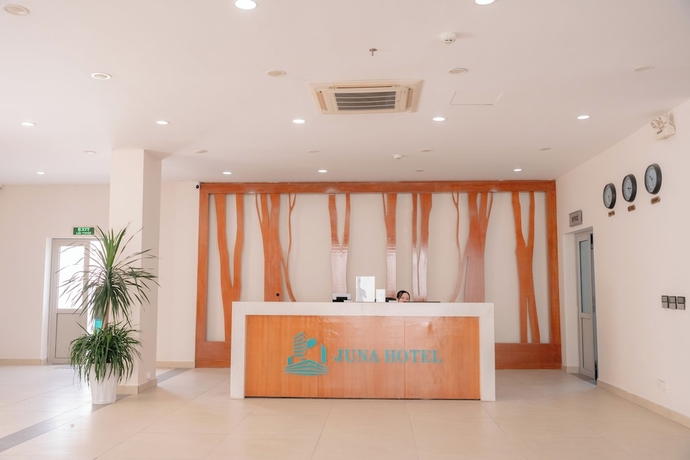 Imagen de los interiores del Hotel Juna. Foto 12