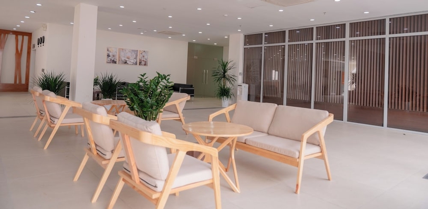 Imagen de los interiores del Hotel Juna. Foto 16