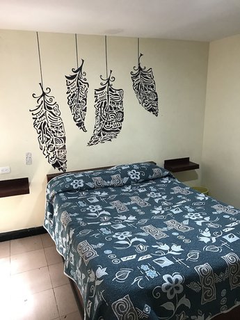 Imagen de la habitación del Hotel June. Foto 4