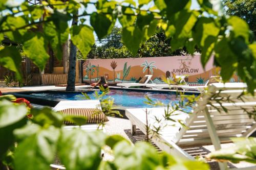 Imagen general del Hotel Jungalow. Foto 1