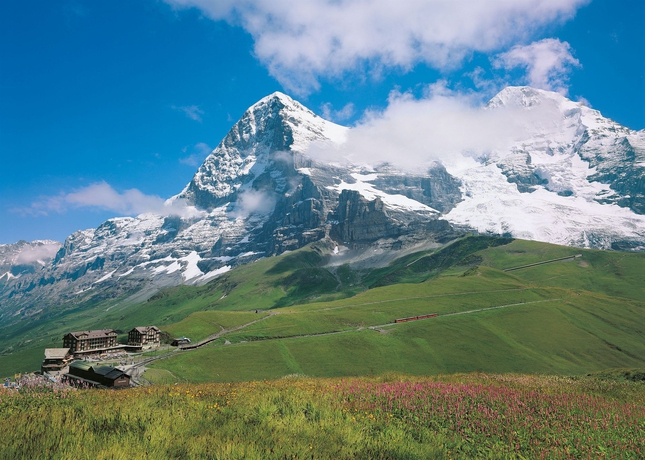 Imagen general del Hotel Jungfrau. Foto 1