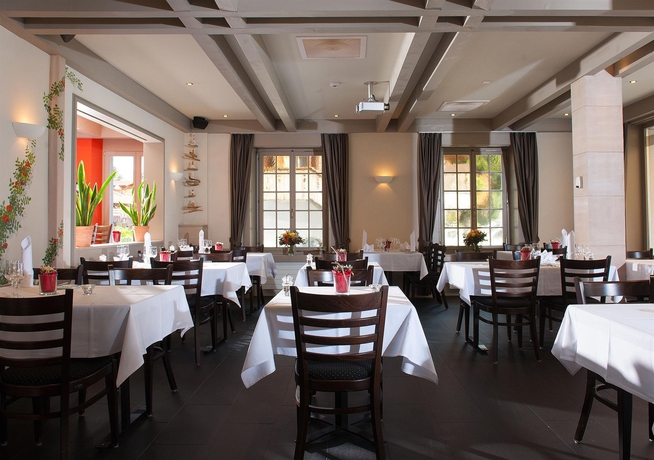 Imagen del bar/restaurante del Hotel Jungfrau, Gsteig. Foto 9