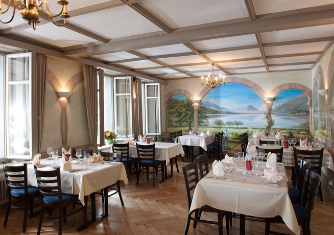 Imagen del bar/restaurante del Hotel Jungfrau, Gsteig. Foto 11