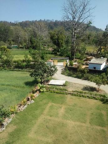 Imagen de los exteriores del Hotel Jungle Corbett Castle. Foto 9