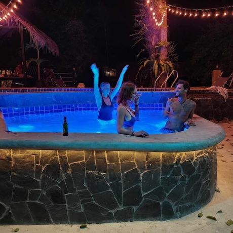 Imagen de la piscina del Hotel Jungle Fever Koh Chang. Foto 15