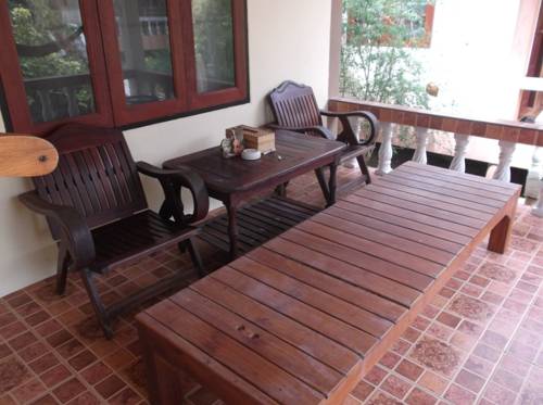 Imagen de la habitación del Hotel Jungle Hut Bungalows &. Foto 7