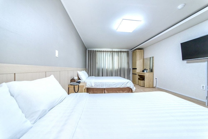 Imagen de la habitación del Hotel Jungmoon City. Foto 5