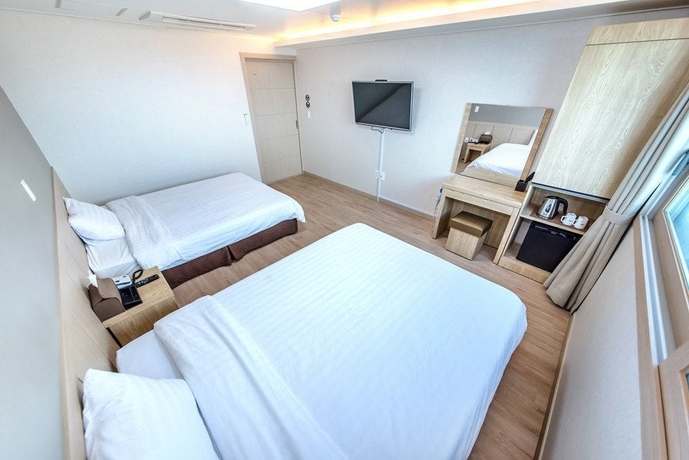 Imagen de la habitación del Hotel Jungmoon City. Foto 7