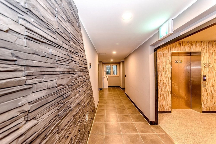Imagen de los interiores del Hotel Jungmoon City. Foto 19