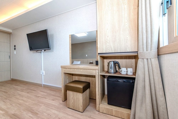 Imagen de la habitación del Hotel Jungmoon City. Foto 8