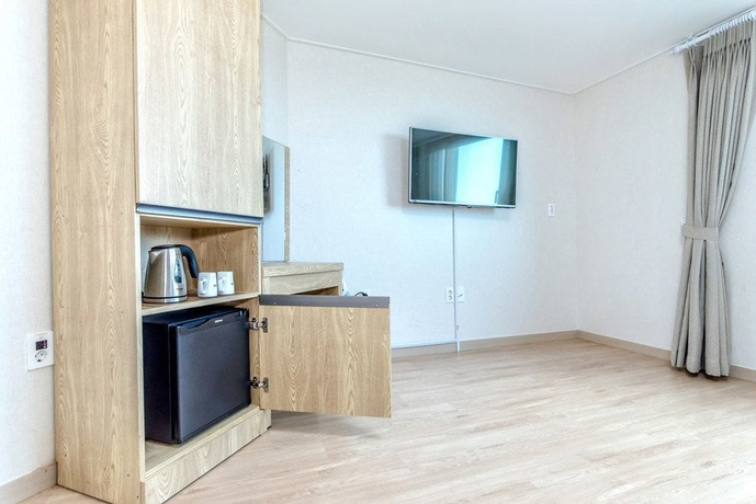 Imagen de la habitación del Hotel Jungmoon City. Foto 9