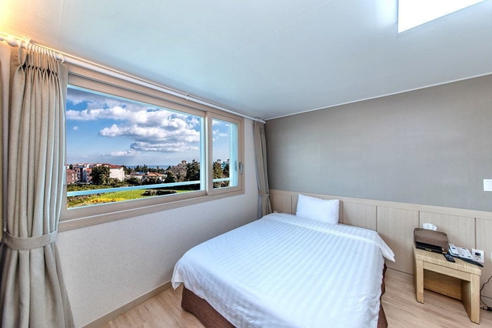 Imagen de la habitación del Hotel Jungmoon City. Foto 13