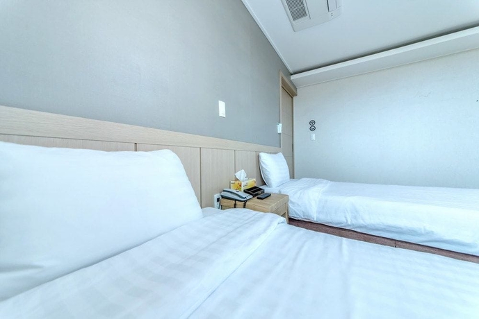 Imagen de la habitación del Hotel Jungmoon City. Foto 16