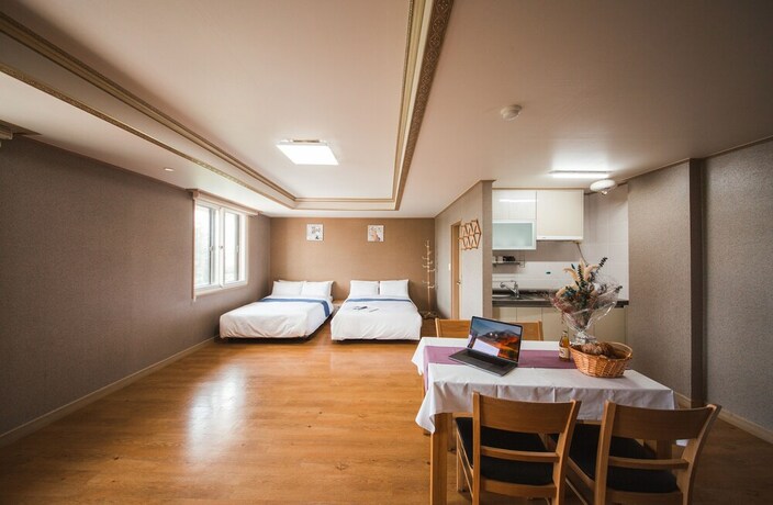 Imagen de la habitación del Hotel Jungmun Resort. Foto 29