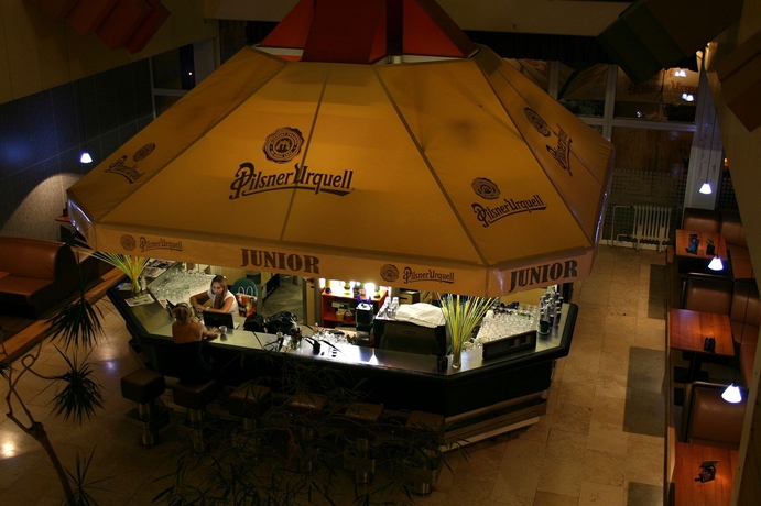 Imagen del bar/restaurante del Hotel Junior, Bratislava. Foto 4