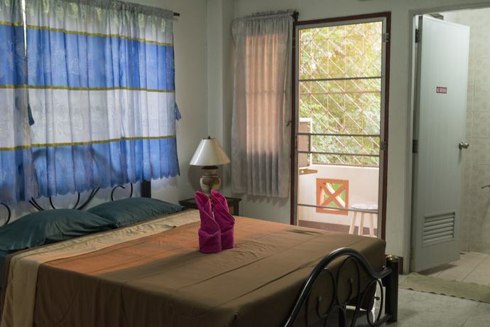 Imagen de la habitación del Hotel Junior Guesthouse. Foto 3