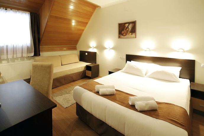 Imagen de la habitación del Hotel Junior, Kopaonik. Foto 12