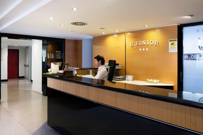 Imagen de los interiores del Hotel Junior, Rimini. Foto 19
