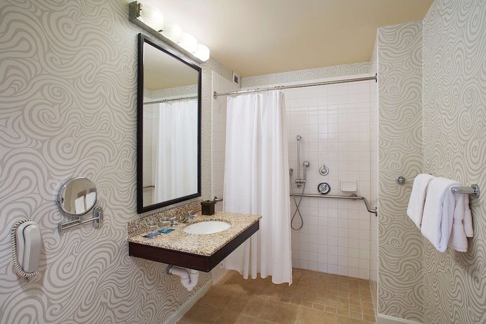 Imagen de la habitación del Hotel Juniper Cupertino, Curio Collection By Hilton. Foto 4