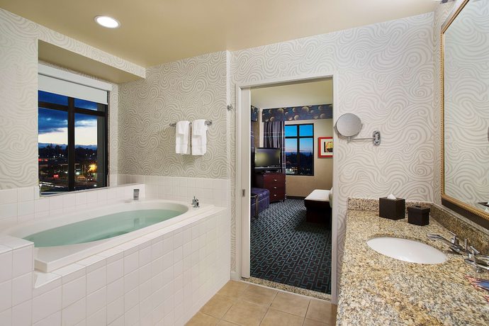 Imagen de la habitación del Hotel Juniper Cupertino, Curio Collection By Hilton. Foto 9